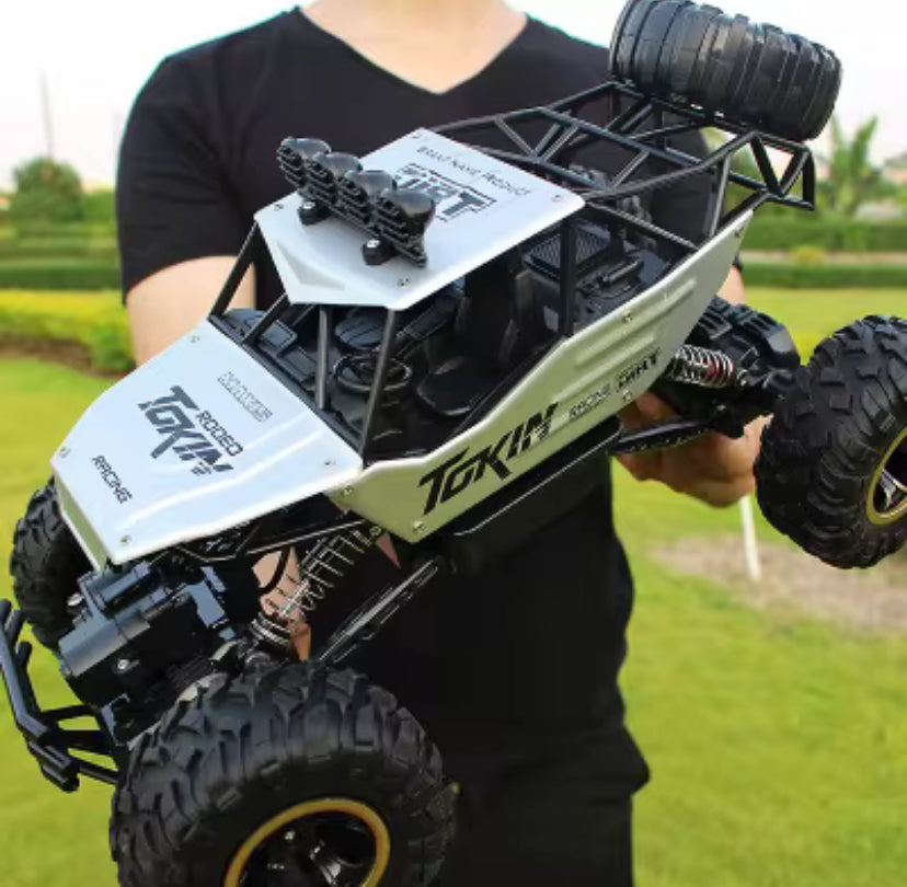 High-Performance 4WD RC Rock Crawler – 2.4GHz Off-Road Remote Control Truck